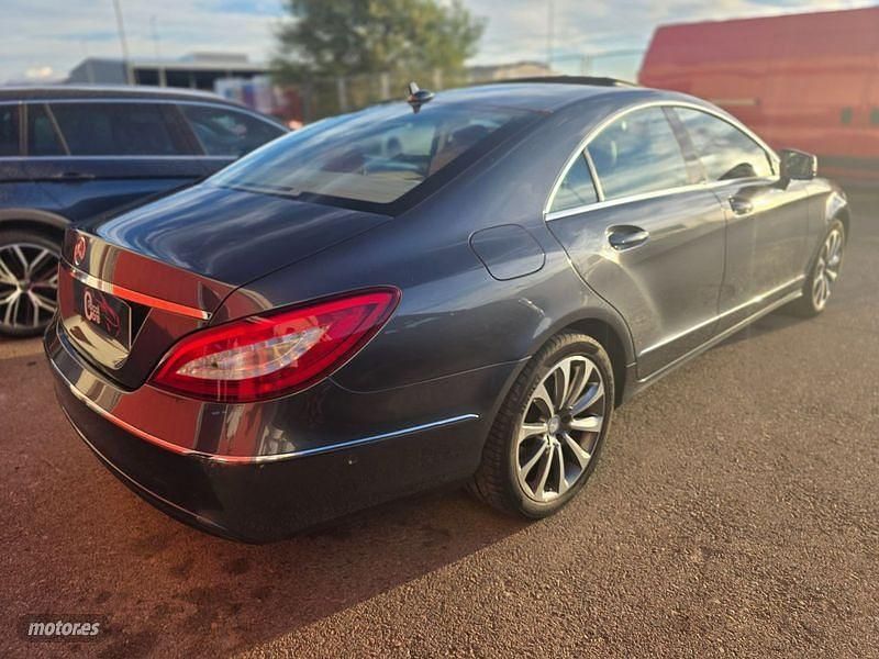 Usado Mercedes CLS400 Luxury 333 CV (244 kW) 2016 Gris Berlina