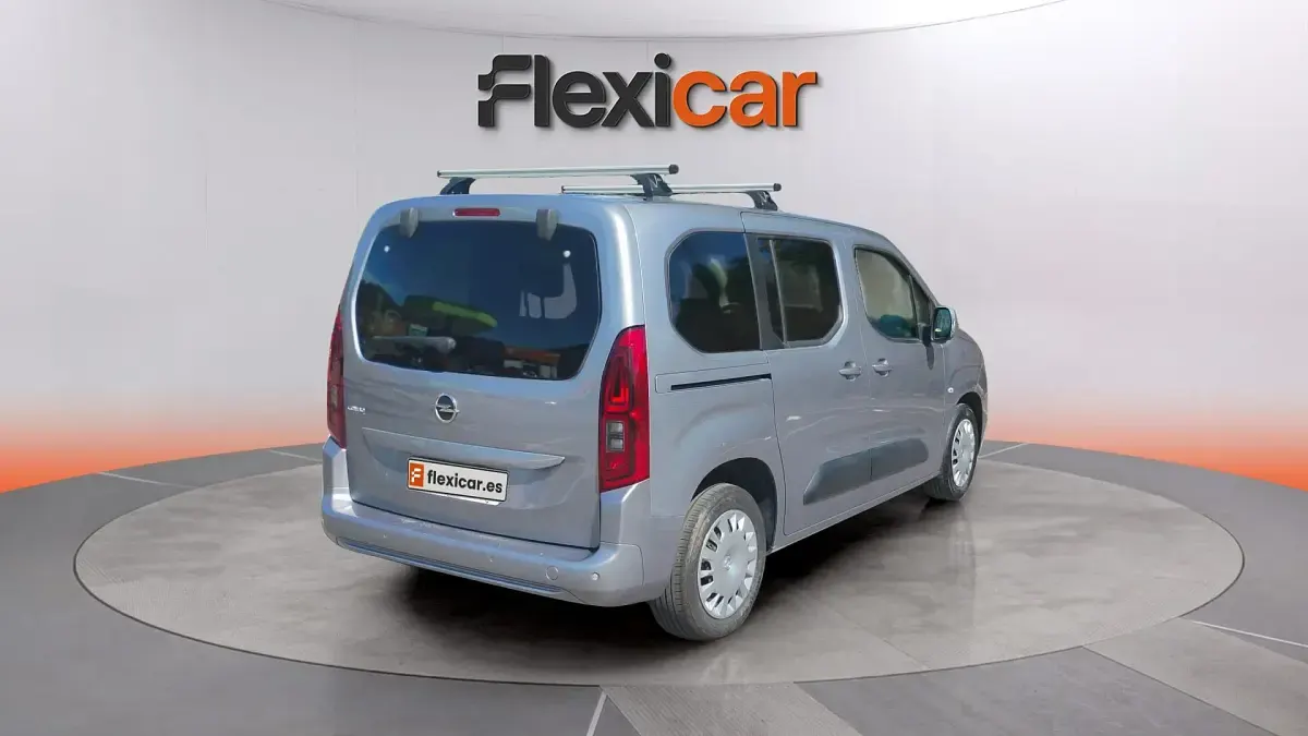 Usado Opel Combo Expression 110 CV (80 kW) 2019 Gris Monovolumen