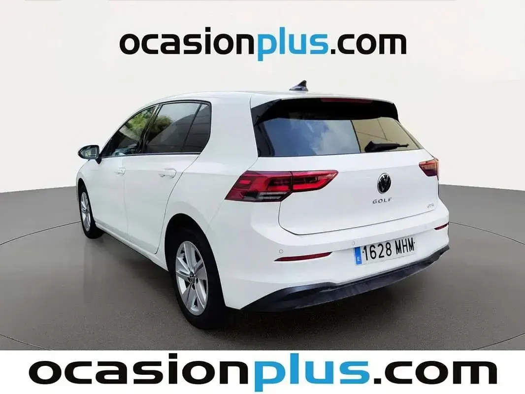 Usado VW Golf VIII Life 110 CV (80 kW) 2023 Blanco Utilitario