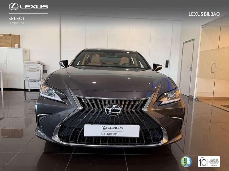 Usado Lexus ES300 218 CV (160 kW) 2025 Gris Berlina