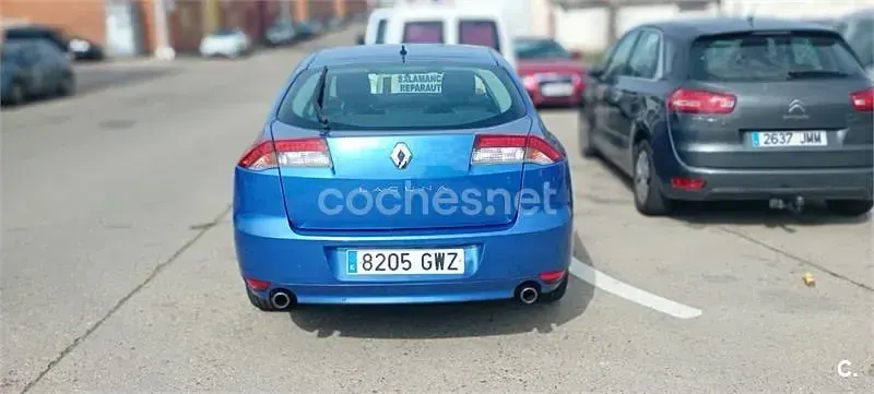 Usado Renault Laguna III GT 150 CV (110 kW) 2010 Azul Berlina