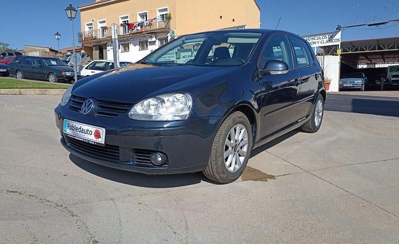 Usado VW Golf V 102 CV (75 kW) 2007 Gris azulado Berlina