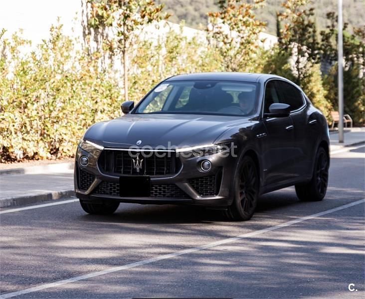Gris / plata Usado 2019 Maserati Levante SUV | 55.000 € - Imagen 1/4