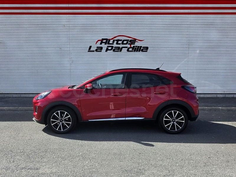 Usado Ford Puma Titanium 125 CV (91 kW) 2023 Granate SUV