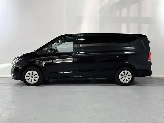 Usado Mercedes V200 Marco Polo 136 CV (100 kW) 2019 Negro Monovolumen