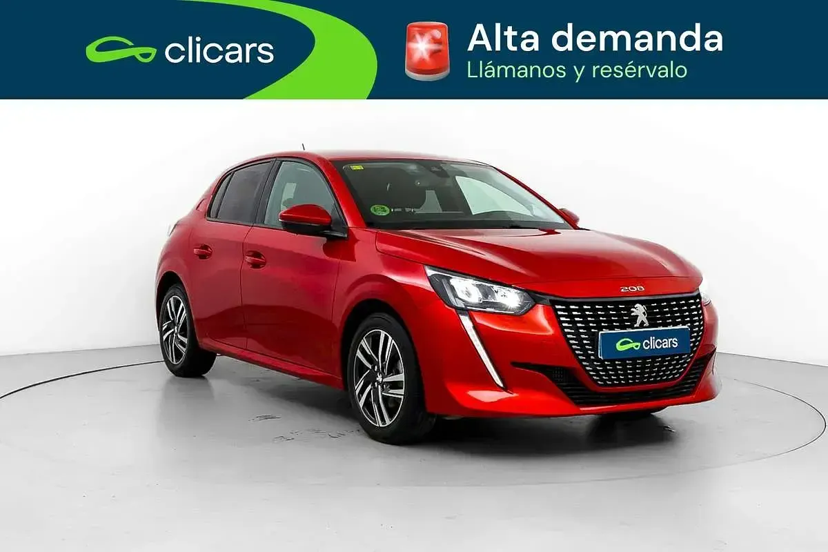 Usado Peugeot 208 Allure 102 CV (75 kW) 2020 Rojo Utilitario