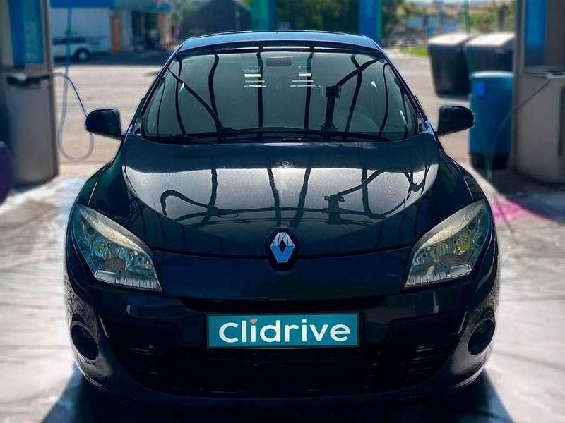 Usado Renault Mégane III Dynamique 106 CV (77 kW) 2010 Gris Utilitario