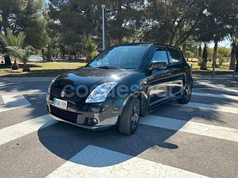 Negro Usado 2006 Suzuki Swift GLX Berlina | 3900 € (Precio justo) - Imagen 1/4