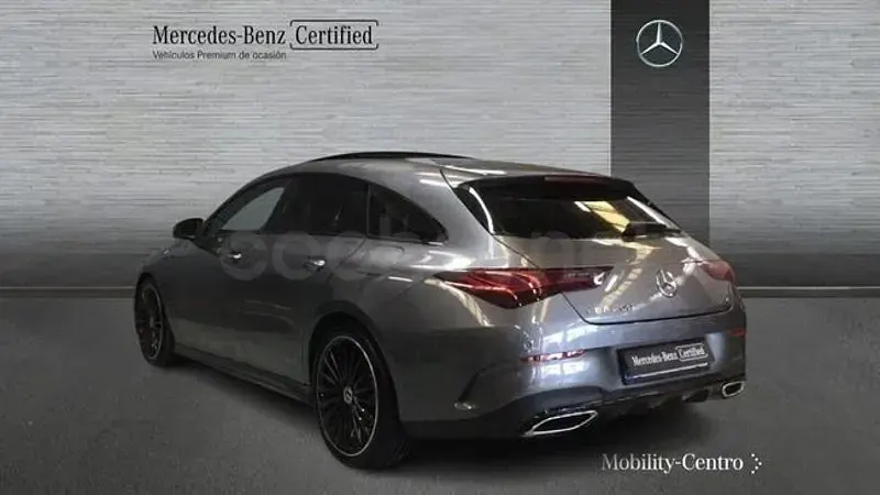 Usado Mercedes CLA200 163 HP (119 kW) 2024 Cinzento Carrinha