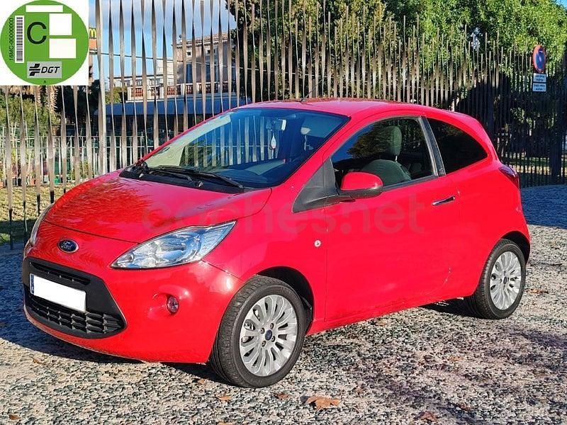 Usado Ford Ka 69 CV (50 kW) 2014 Rojo Berlina