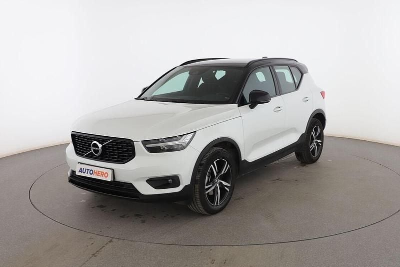 Blanco Usado 2019 Volvo XC40 R-Design SUV | 22.499 € (Precio justo) - Imagen 1/3