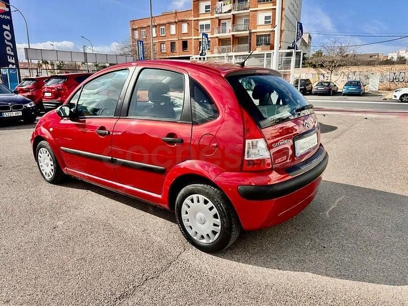 Usado Citroën C3 90 CV (66 kW) 2006 Rojo Berlina