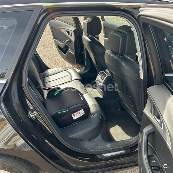 Usado Audi A6 245 CV (180 kW) 2012 Negro Familiar