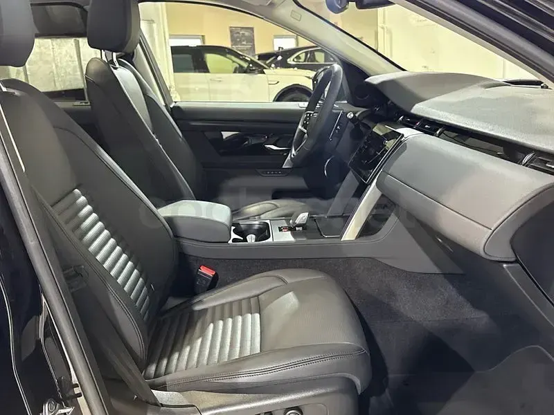 Usado Land Rover Discovery Sport S 163 CV (119 kW) 2024 Negro SUV