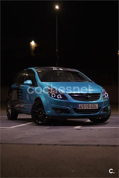 Negro Usado 2009 Opel Corsa Cosmo Berlina | 5000 € (Precio justo) - Imagen 1/4