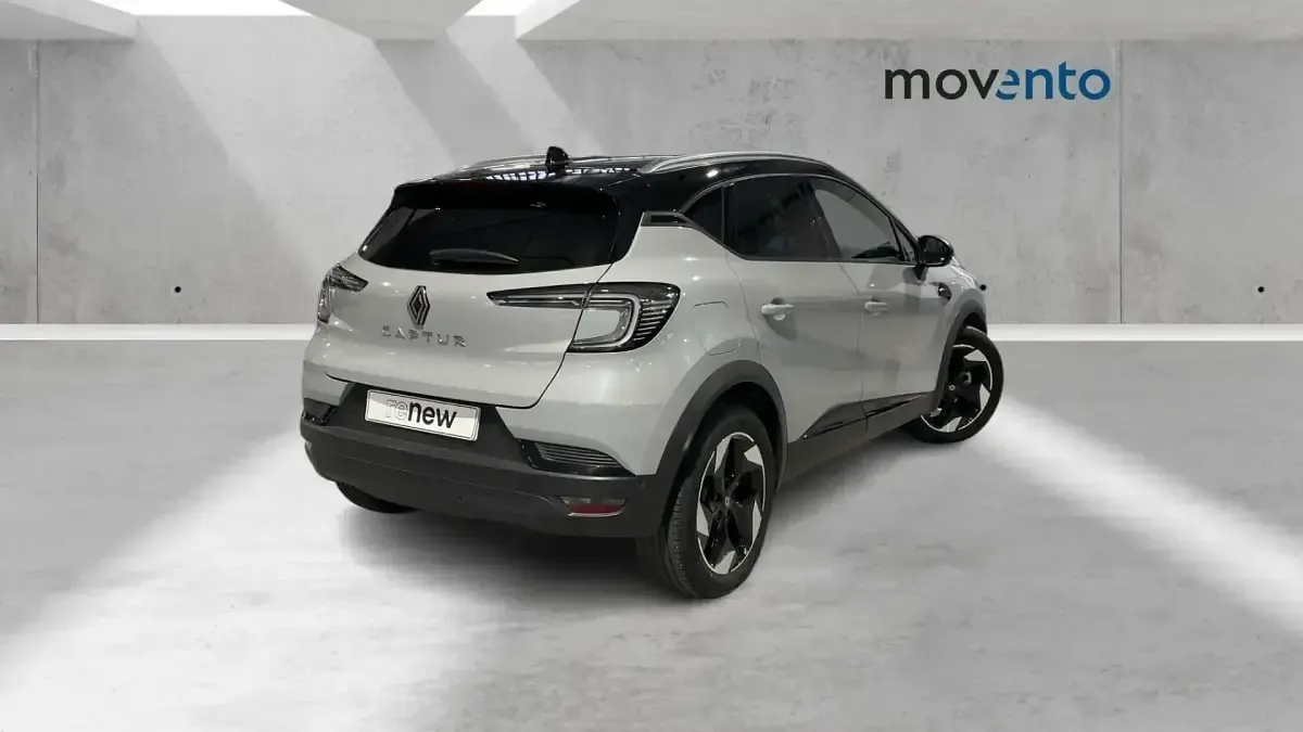 Usado Renault Captur Techno 100 CV (73 kW) 2025 Gris SUV