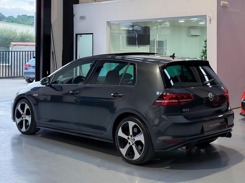 Usado VW Golf VII GTI 220 CV (161 kW) 2014 Gris Utilitario