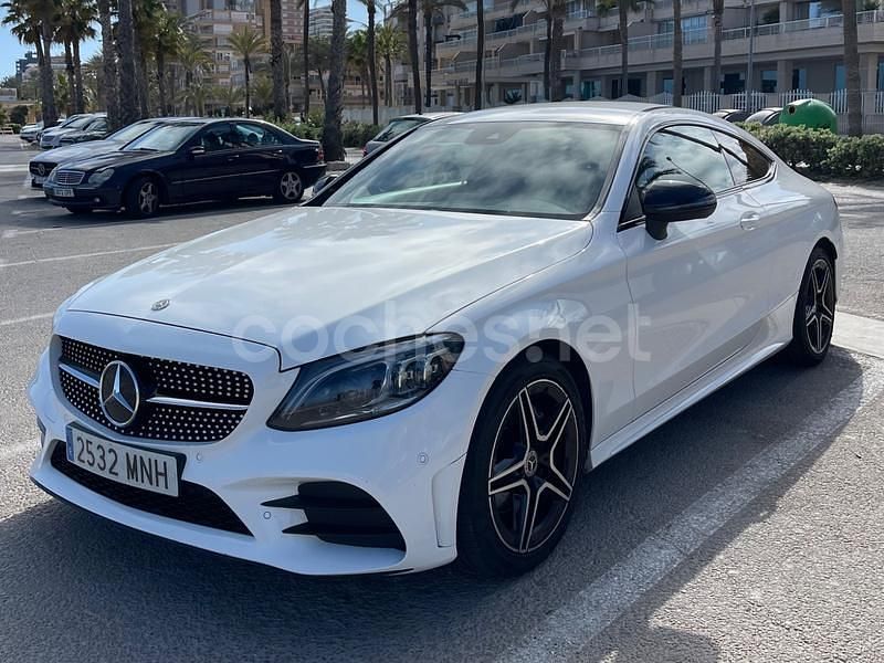 Usado Mercedes C220 194 CV (142 kW) 2020 Blanco Coupe