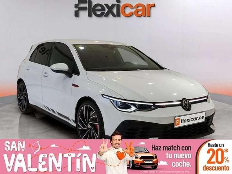 Usado VW Golf VIII GTI 300 CV (220 kW) 2022 Blanco Utilitario