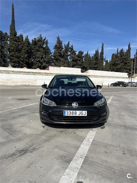 Usado VW Golf VII 110 CV (80 kW) 2015 Negro Berlina