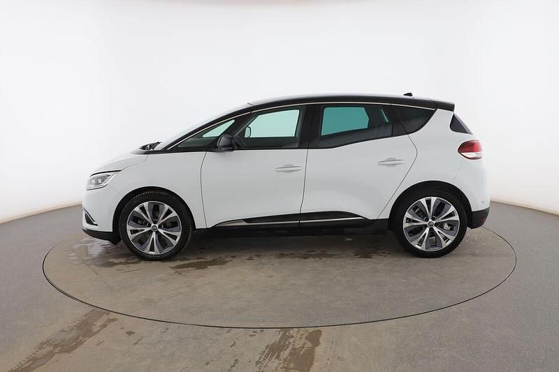 Usado Renault Grand Scénic IV Zen 120 CV (88 kW) 2021 Blanco Monovolumen