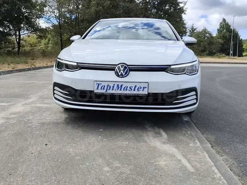 Usado VW Golf VIII Life 115 CV (84 kW) 2021 Blanco Berlina