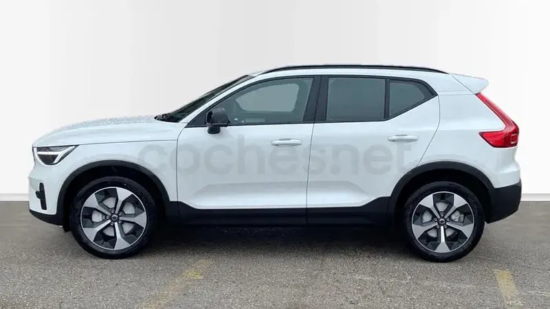Nuevo Volvo XC40 Plus 163 CV (119 kW) 2025 Blanco SUV