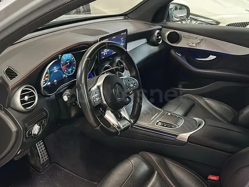 Usado Mercedes GLC43 AMG 390 CV (286 kW) 2022 Gris / plata SUV