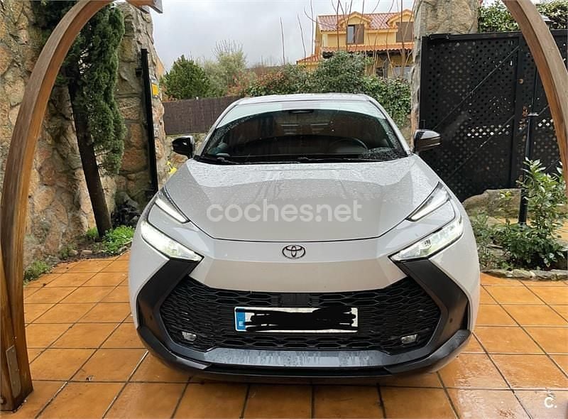 Blanco Usado 2024 Toyota C-HR Advance SUV | 28.000 € (Precio justo) - Imagen 1/4