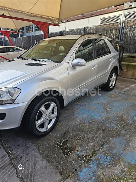 Usado Mercedes ML320 224 CV (164 kW) 2007 Gris / plata SUV