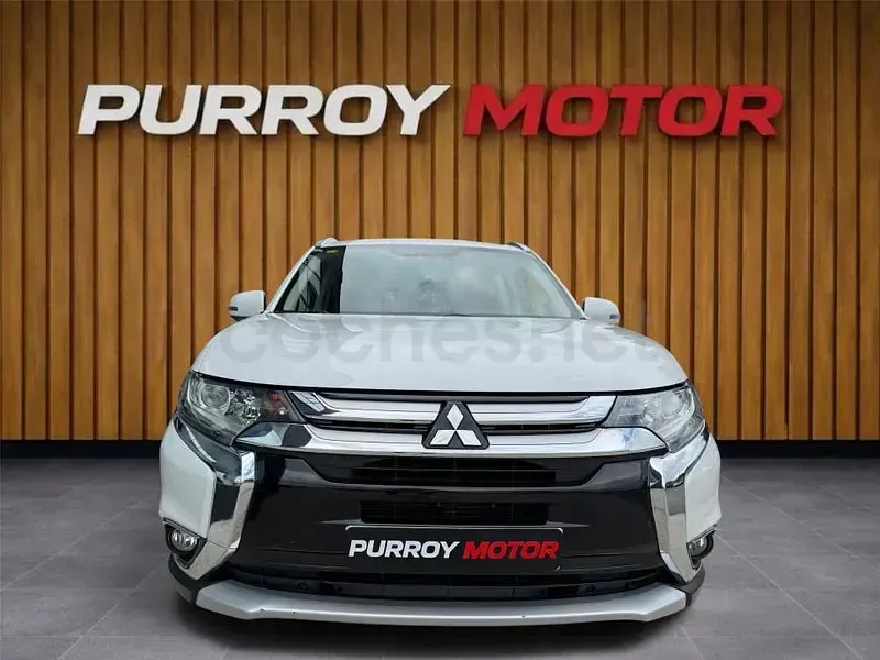 Usado Mitsubishi Outlander Motion 150 CV (110 kW) 2016 Blanco SUV
