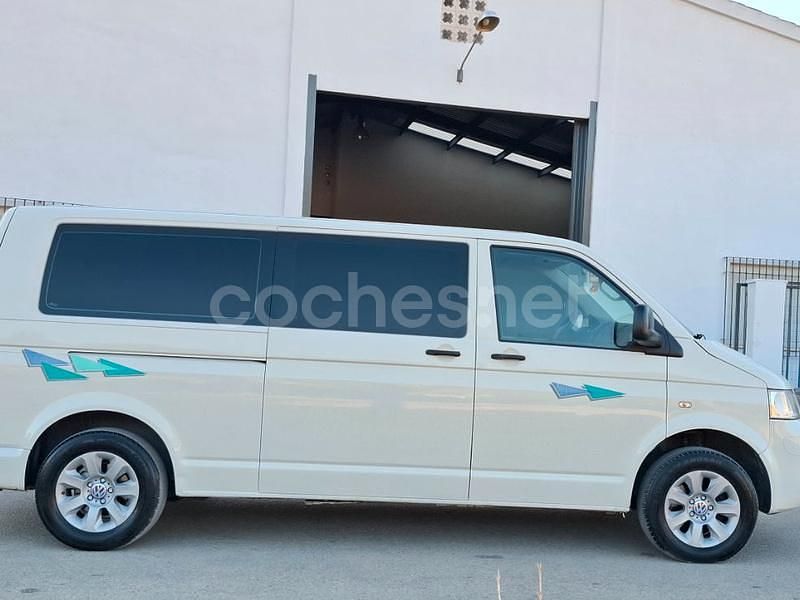 Usado VW Caravelle Comfortline 130 CV (95 kW) 2008 Blanco Monovolumen