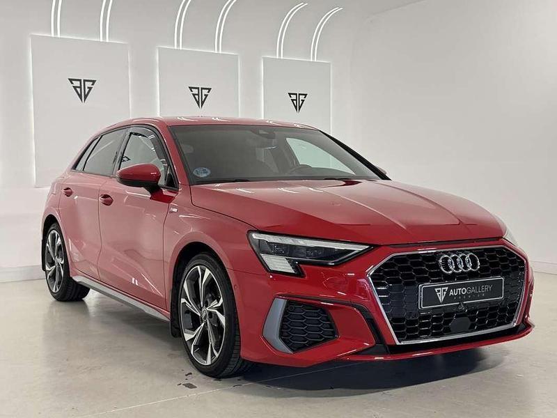 Usado Audi A3 Sportback S-Line 150 CV (110 kW) 2022 Rojo Utilitario
