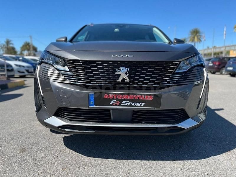 Usado Peugeot 5008 Allure 130 CV (95 kW) 2021 Gris / plata SUV