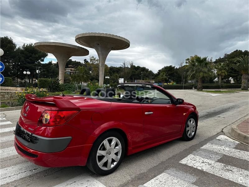 Rojo Usado 2008 Renault Mégane Cabriolet Extreme Descapotable | 6999 € - Imagen 1/4