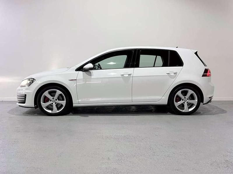 Usado VW Golf VII GTI 220 CV (161 kW) 2017 Blanco Utilitario