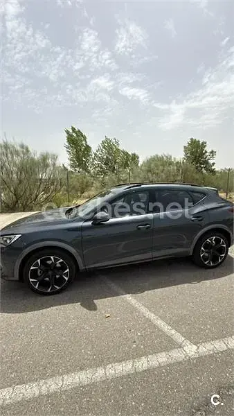 Usado Cupra Formentor 150 CV (110 kW) 2023 Gris / plata SUV
