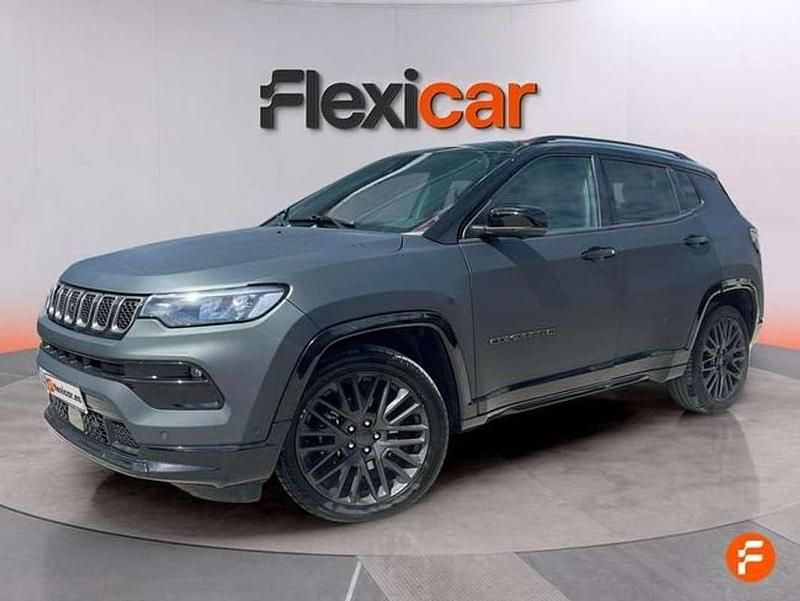 Usado Jeep Compass Longitude 120 CV (88 kW) 2021 Negro SUV
