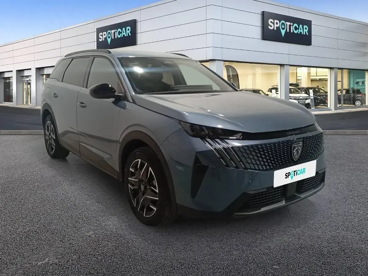 Usado Peugeot 5008 Allure 145 CV (106 kW) 2025 Azul SUV