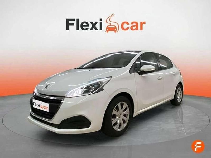 Usado Peugeot 208 Active 82 CV (60 kW) 2018 Blanco Utilitario
