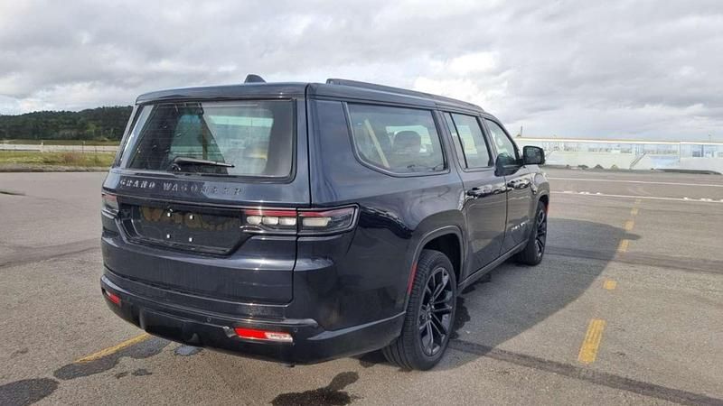 Usado Jeep Wagoneer 540 CV (397 kW) 2024 Negro SUV