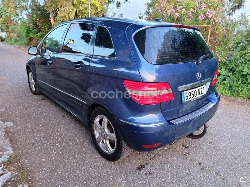 Usado Mercedes B170 116 CV (85 kW) 2009 Azul Monovolumen