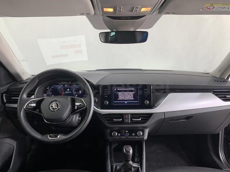 Usado Skoda Kamiq Ambition 110 CV (80 kW) 2024 Negro SUV