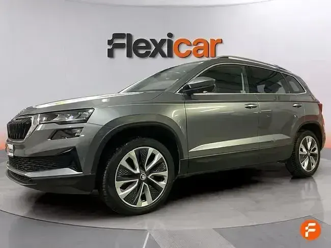 Usado Skoda Karoq 150 CV (110 kW) 2024 Gris SUV