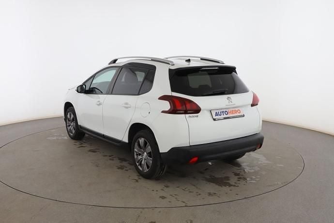 Usado Peugeot 2008 Style 82 CV (60 kW) 2018 Blanco SUV