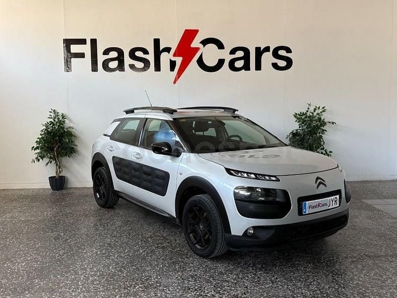 Usado Citroën C4 Feel 100 CV (73 kW) 2017 Gris / plata Berlina