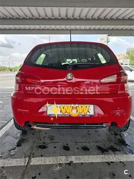 Usado Alfa Romeo 147 105 CV (77 kW) 2007 Rojo Utilitario