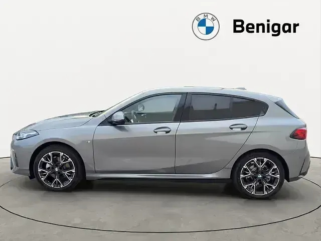 Usado BMW 120 Comfort Edition 163 CV (119 kW) 2025 Gris Utilitario