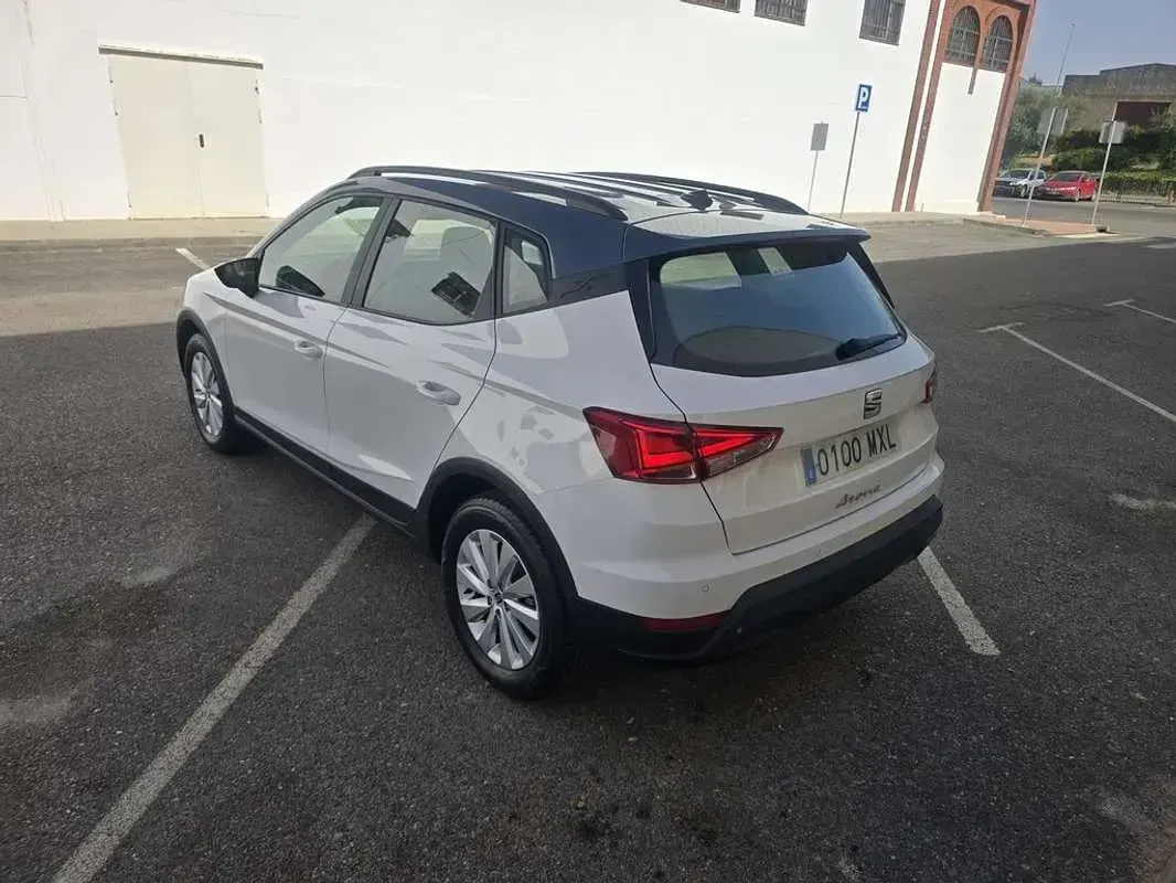 Usado Seat Arona Style 116 CV (85 kW) 2025 Blanco SUV
