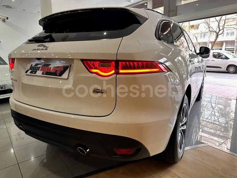 Usado Jaguar F-Pace R-Sport 250 CV (183 kW) 2020 Blanco SUV